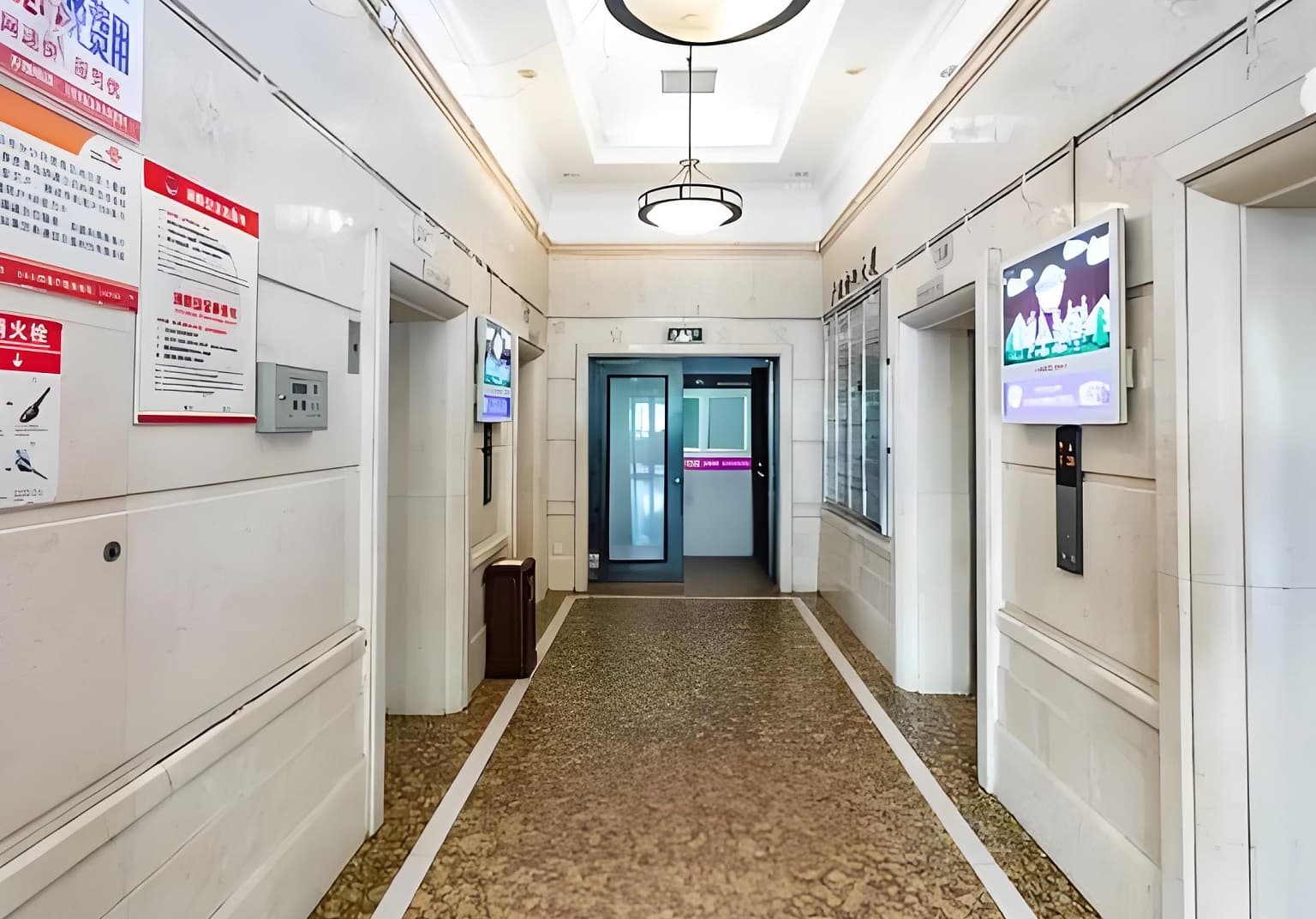 电梯厅